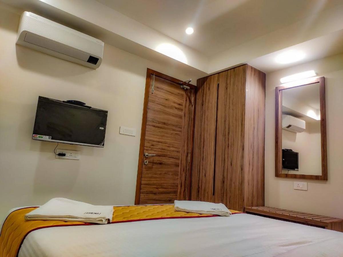 Rr Mount Elite Suites Chennai Dış mekan fotoğraf
