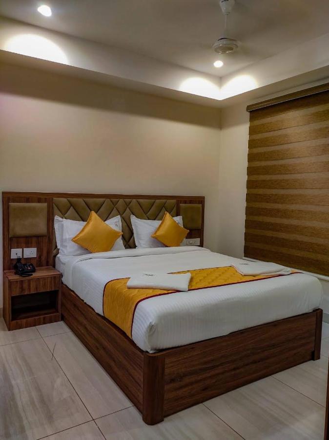 Rr Mount Elite Suites Chennai Dış mekan fotoğraf