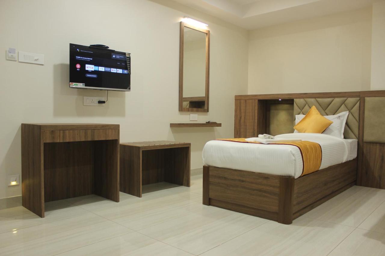 Rr Mount Elite Suites Chennai Dış mekan fotoğraf